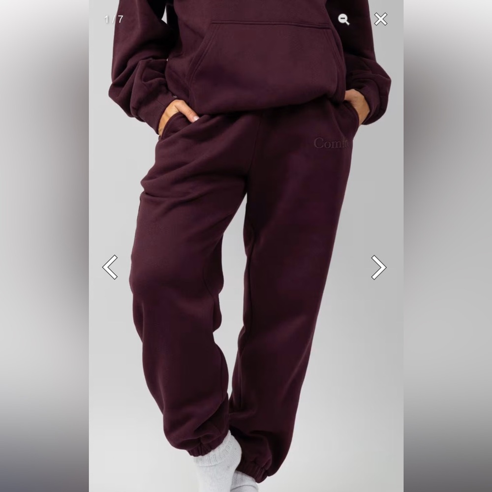 Comfrt sweats size small